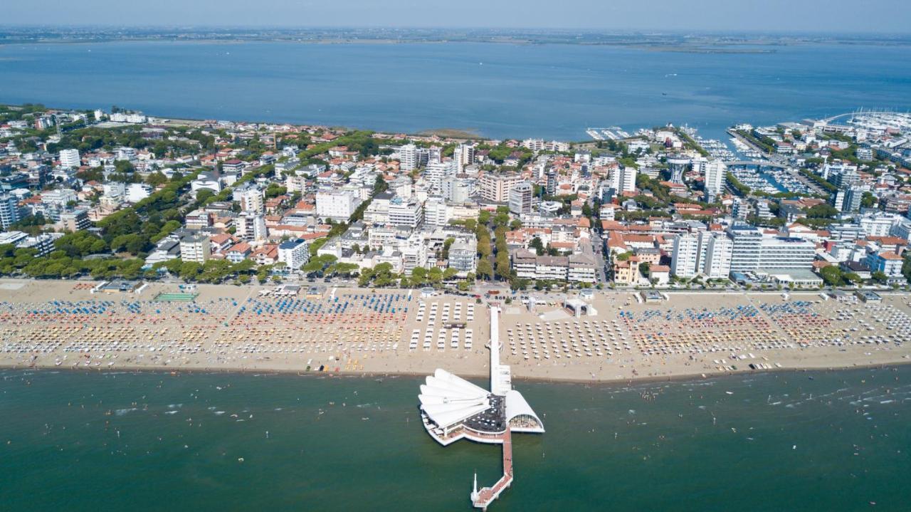 Borgo Veneziano Apartment Lignano Sabbiadoro Exterior photo